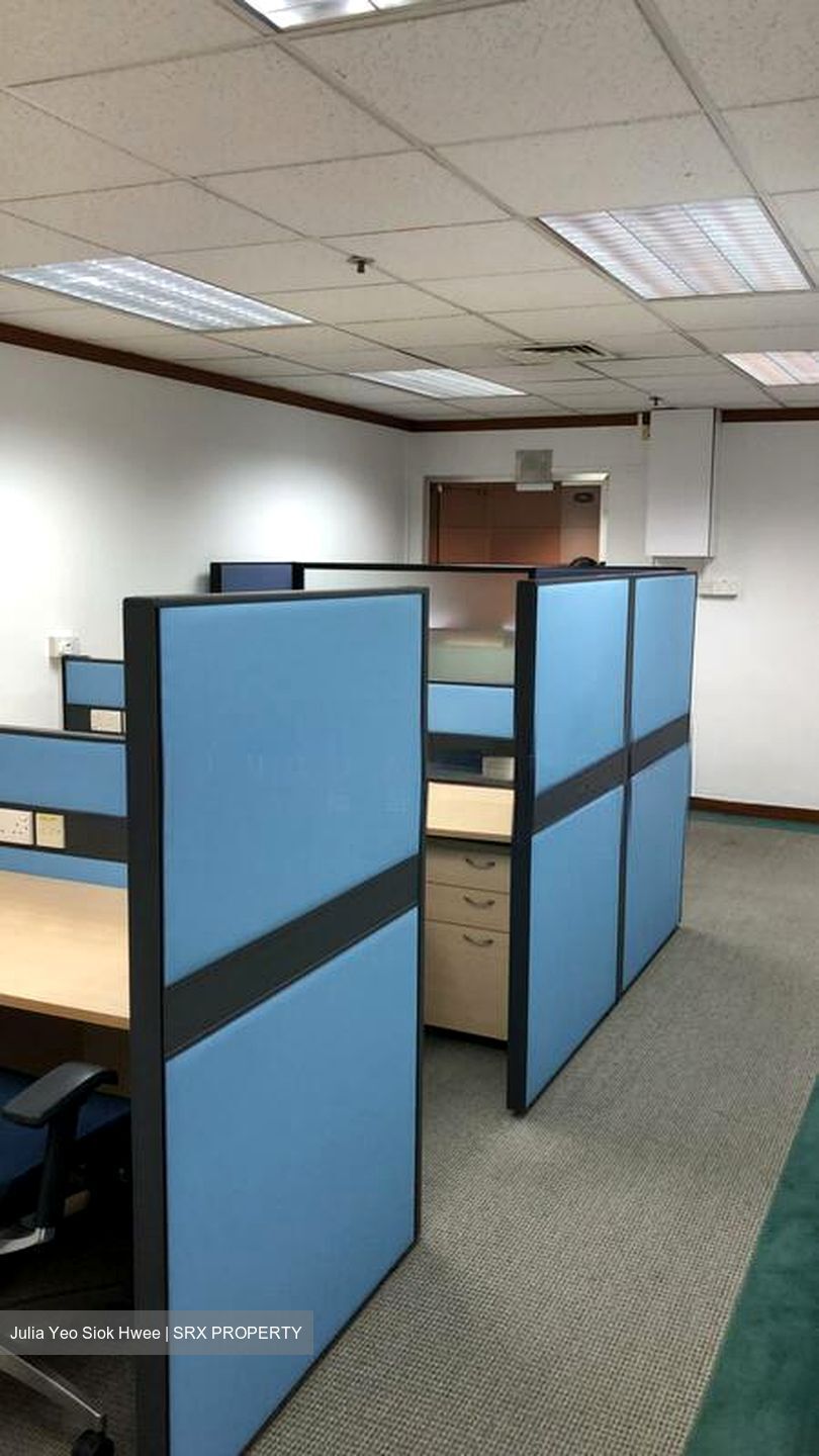 International Plaza (D2), Office #498290141